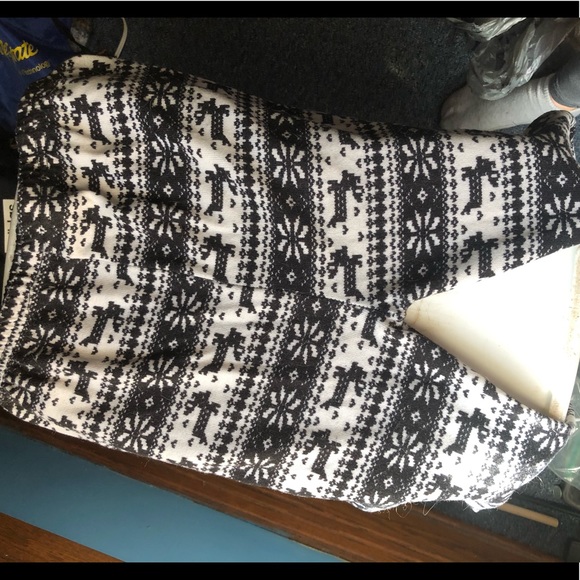Patterned Leggings - Picture 2 of 3